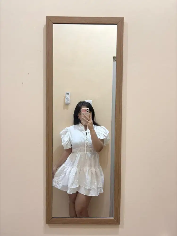midi dress putih