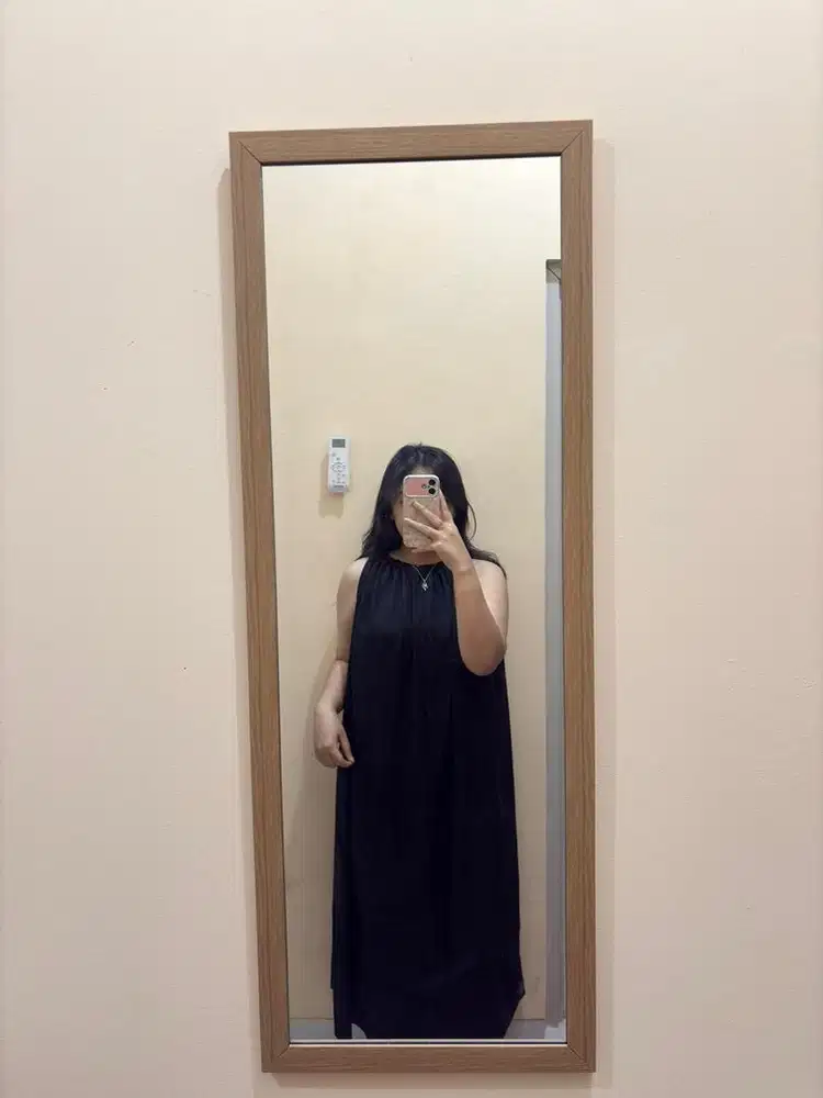 halter neck dress