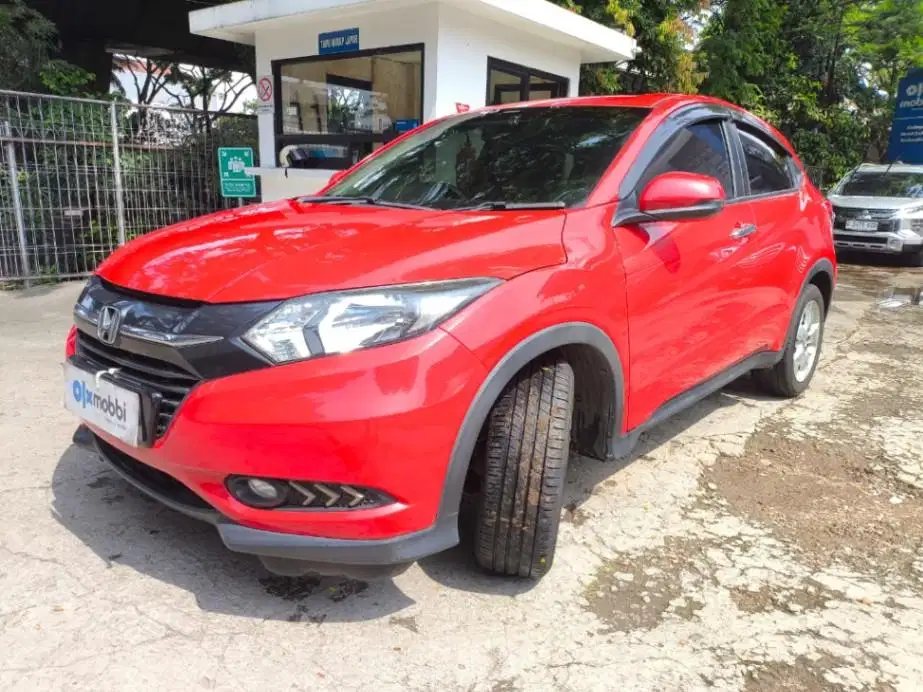 LOW DP Honda HR-V 1.5 E Bensin-AT 2017 ULA