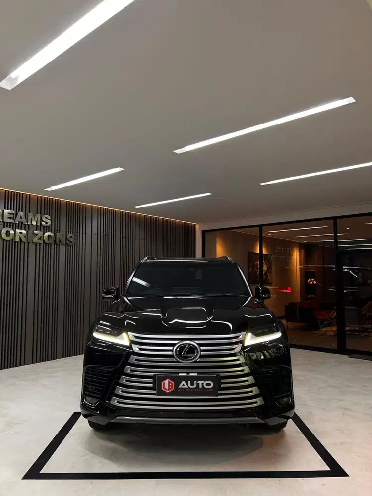 Lexus LX600 AT 7-Seater 2024 Hitam Km17rb B2607SMG Nik 2023