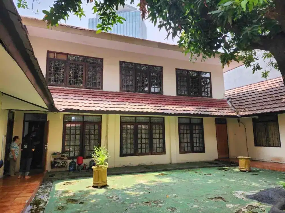 Rumah 2 Lantai Daerah Elite Tenang Asri Rapih Bersih Siap Huni Cikini Menteng Jakarta Pusat