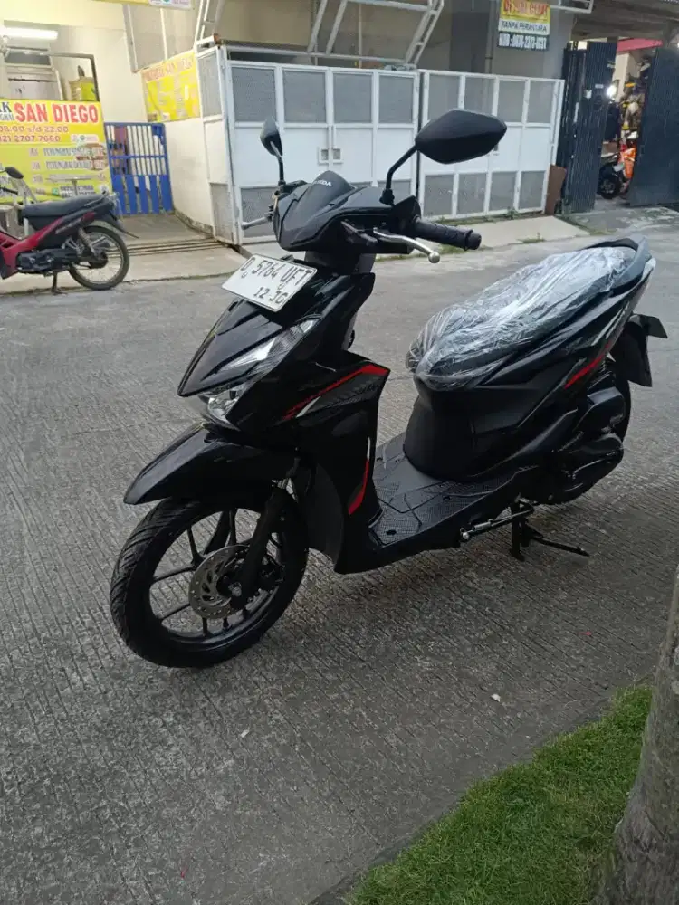 Beat CBS 2025 km pendek seperti baru