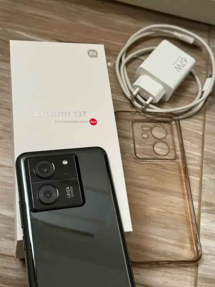 Hp Xiaomi 13T Warna Hitam 12/256 Gb