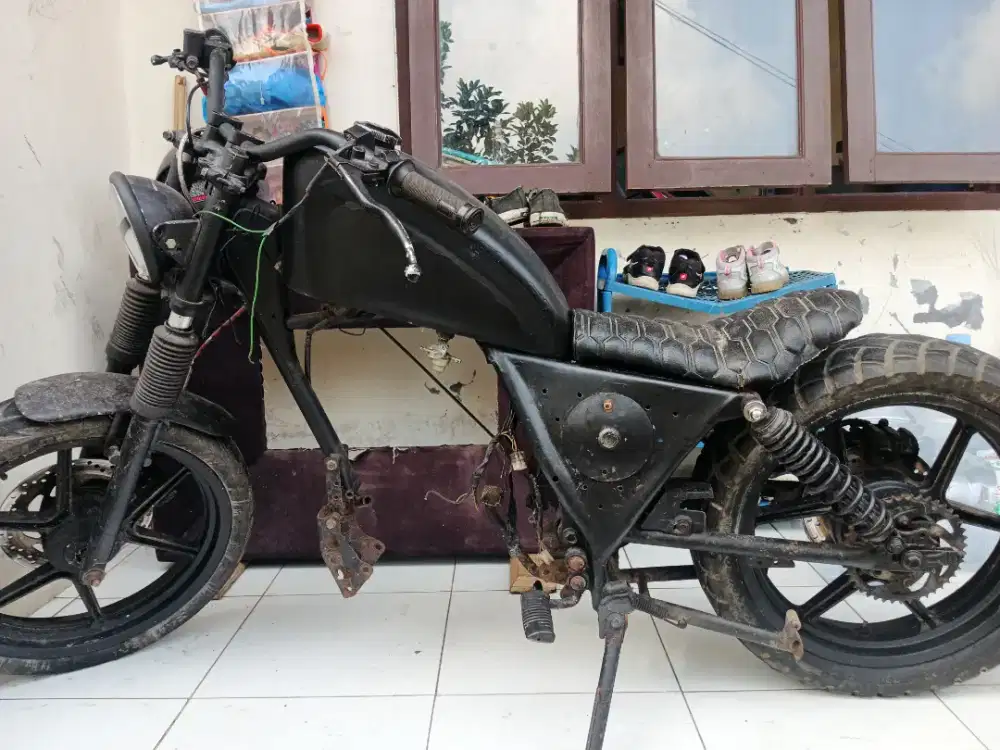 Motor castom bomber