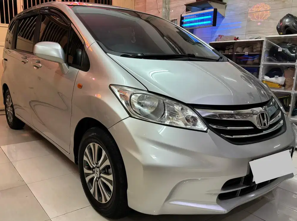 Honda Freed 2012 Tipe S Mulus Siap pakai