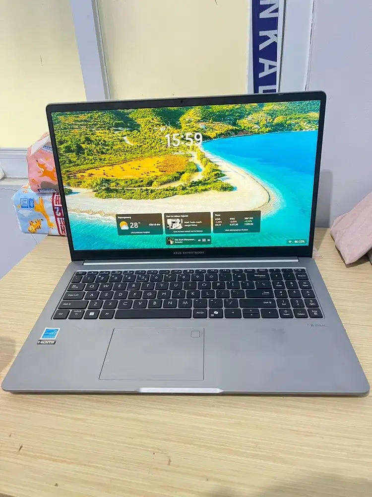 ASUS EXPERTBOOK P1503CVA