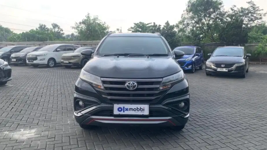LOW DP Toyota Rush 1.5 TRD Sportivo Bensin-AT 2018 KKQ