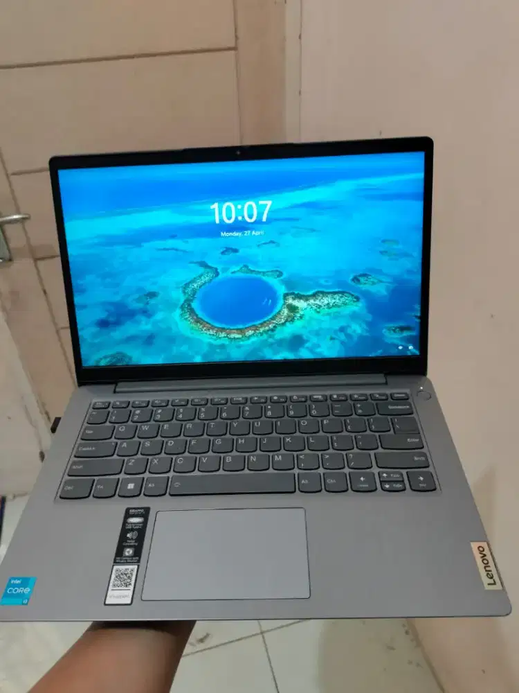 Lenovo Ideapad 3  14/AU7 2025