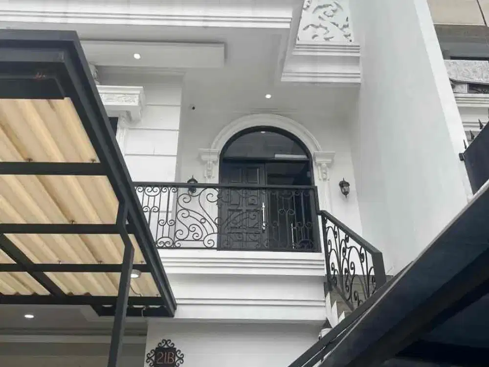 Di Jual Rumah Pejaten Pasar Minggu 3 Lantai
