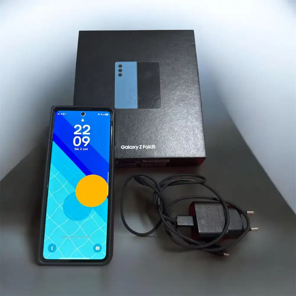 Samsung Fold 5 256 jual cepet