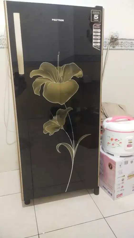 KULKAS POLYTRON SECOND 1 PINTU