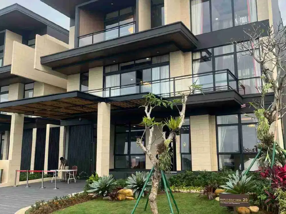 Rumah Mewah View langsung Lap Golf di Maple Golf Summarecon Bogor 6unit lagi