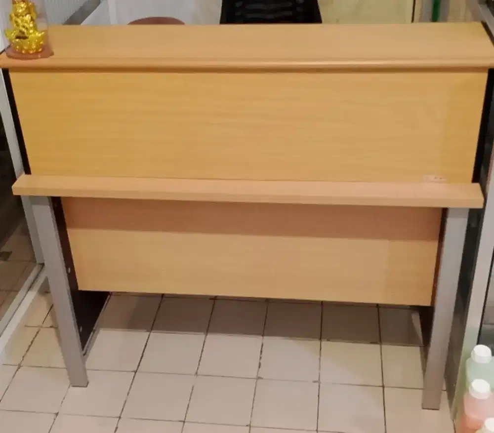 Di jual meja kasir / resepsionis.berkualitas.