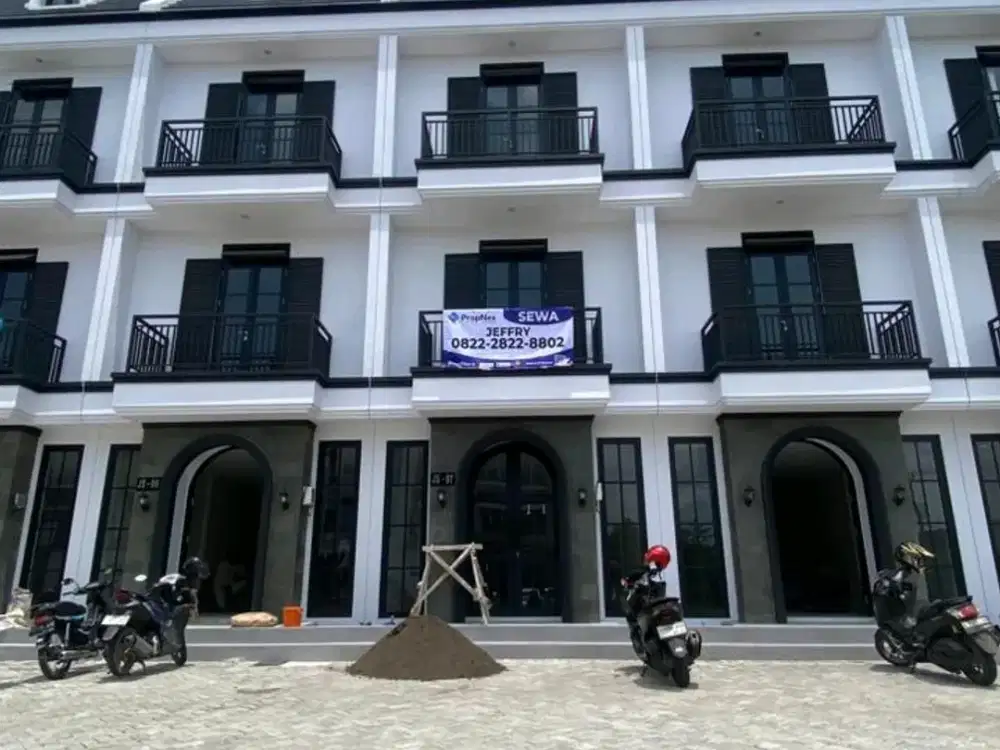 Dian Istana La Feur