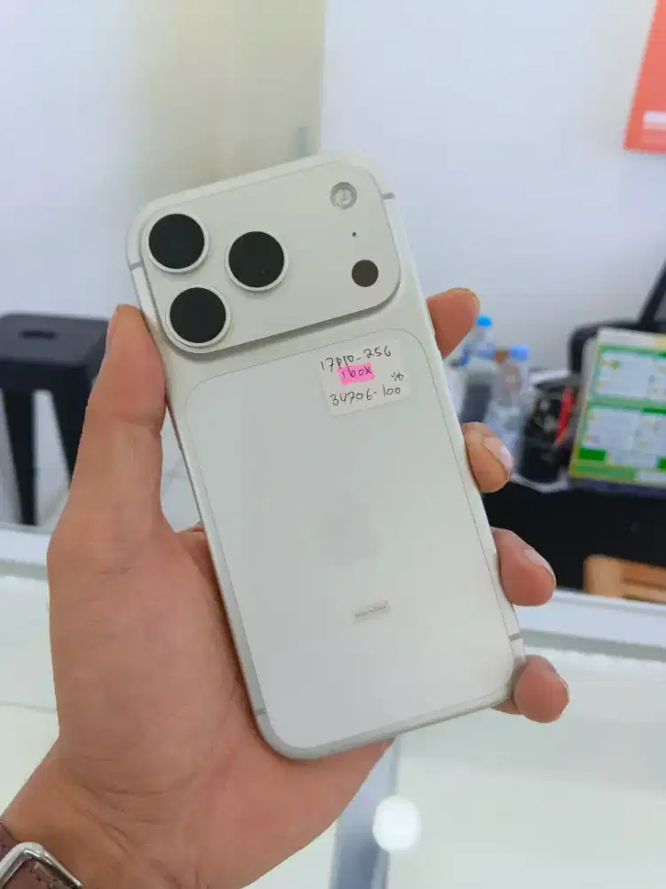 iPhone 17 Pro 256 GB iBox