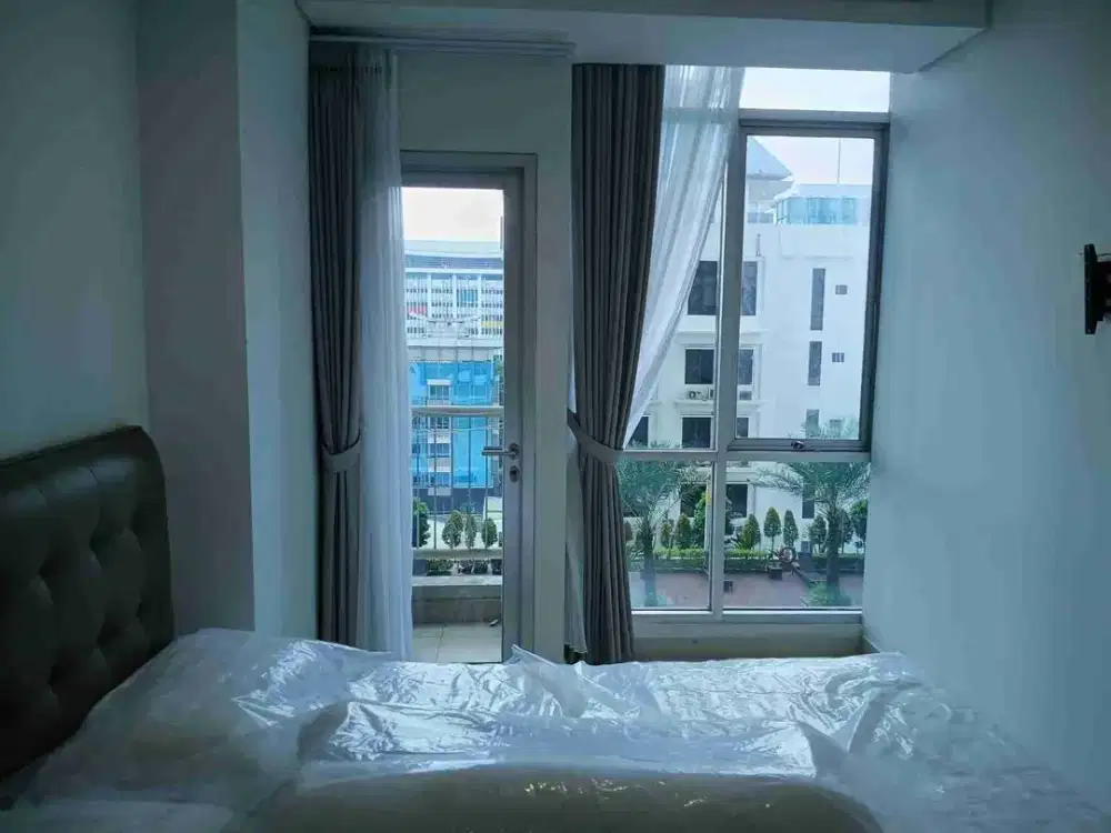 Jual Apartemen Capitol Park Salemba UI Jakarta Pusat 2 BR Hadap Kolam Renang