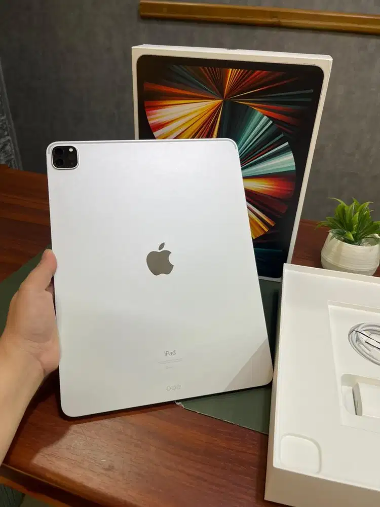 Ipad Pro M1 2020 12'9inci 256 Wifi Silver Garansi Resmi | fullset
