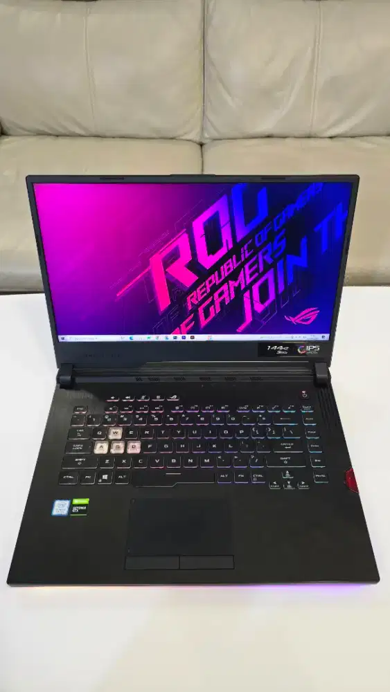Laptop Gaming ASUS ROG STRIX i7 Gen 9 RAM 16GB GTX 1650Ti 144Hz