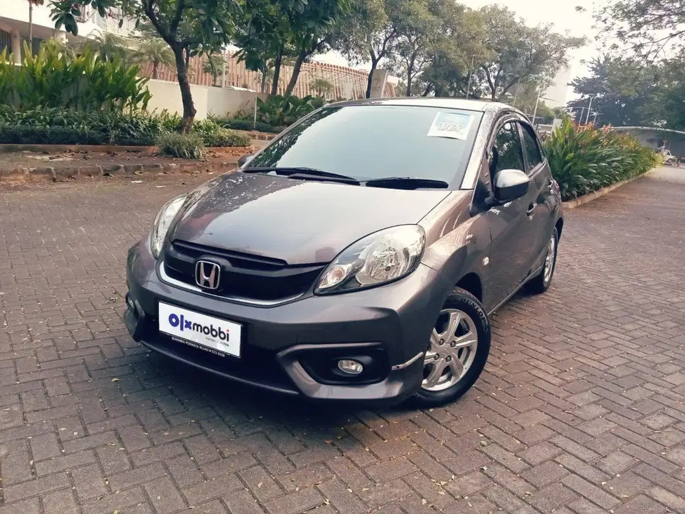 TDP 1 JUTA Honda Brio Satya 1.2 E Bensin-MT 2016 Abu-Abu CWOQB