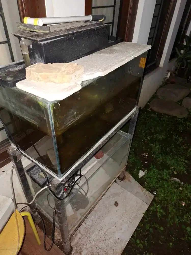 Aquarium set hollow