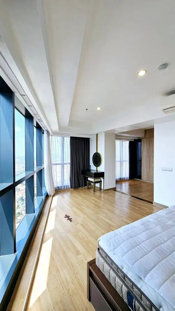 DIJUAL APARTEMEN THE PEAK TUNJUNGAN FULL FURNISH SIAP HUNI