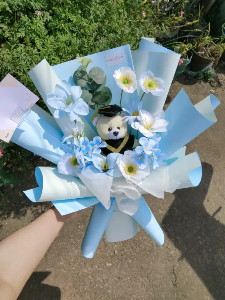 Buket Bunga Wisuda Artificial