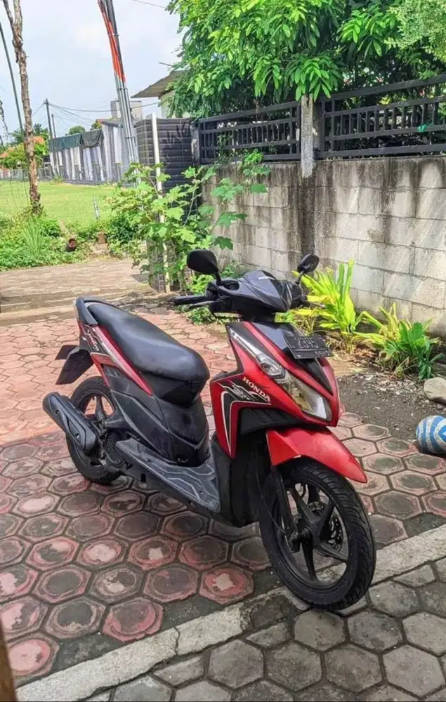 Honda Vario Techno 110 Karbu 2011 Merah Surat Lengkap