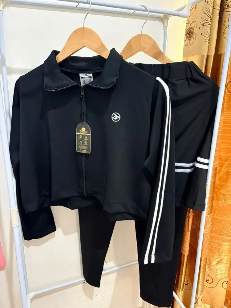 Baju olahraga set