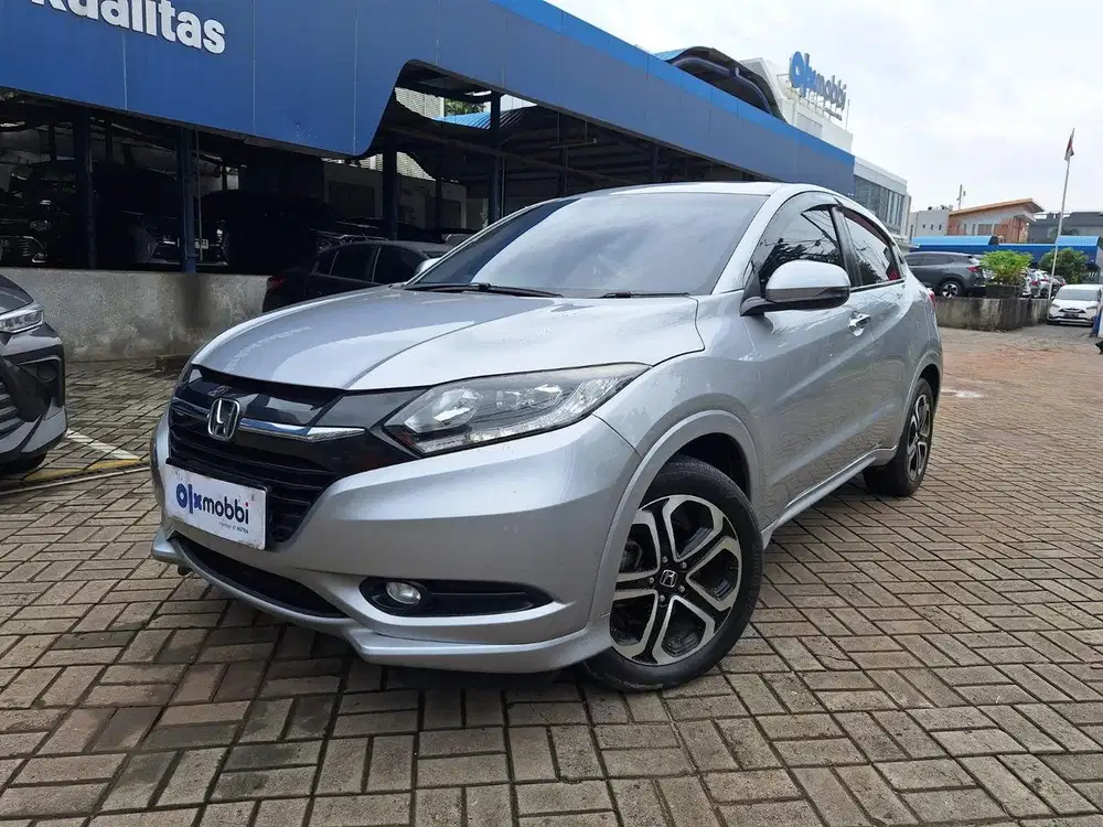 TDP 1 JUTA Honda HR-V 1.8 Prestige Bensin-AT 2015 Abu CSFJB