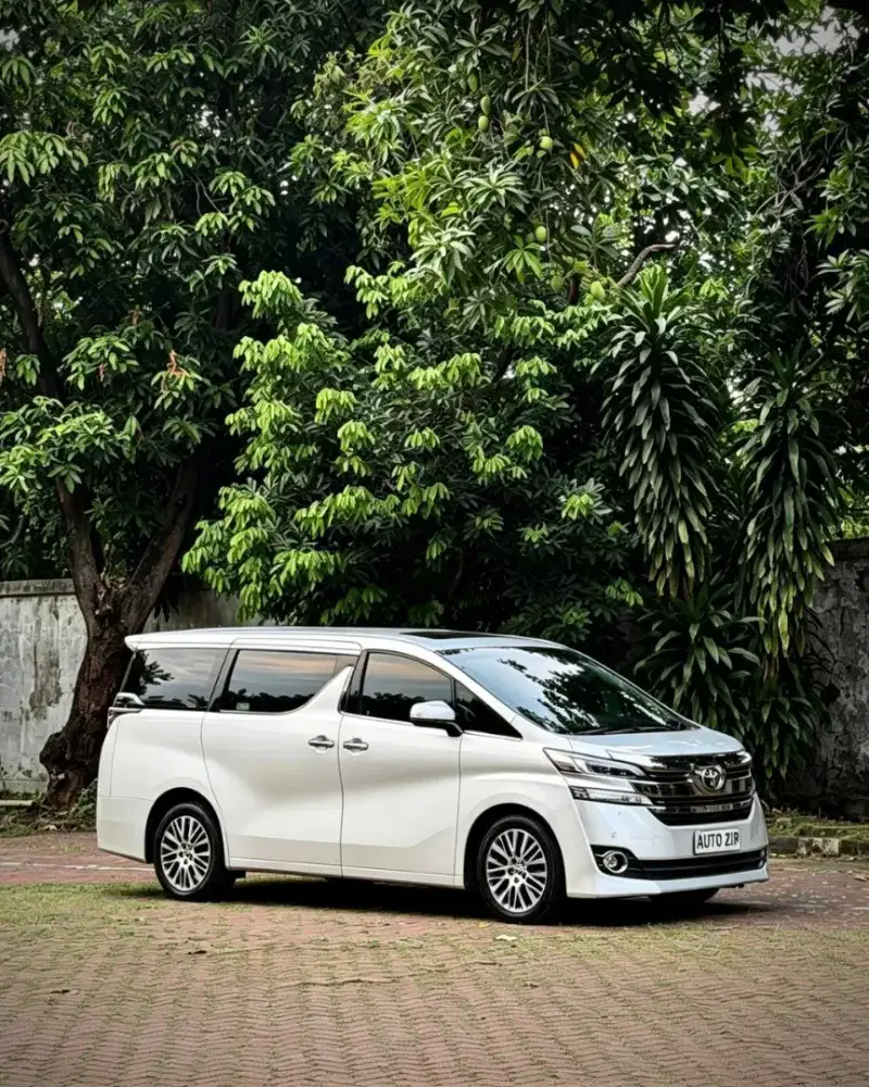 CashCreditSama Toyota Vellfire Z 2017 ex gubernur