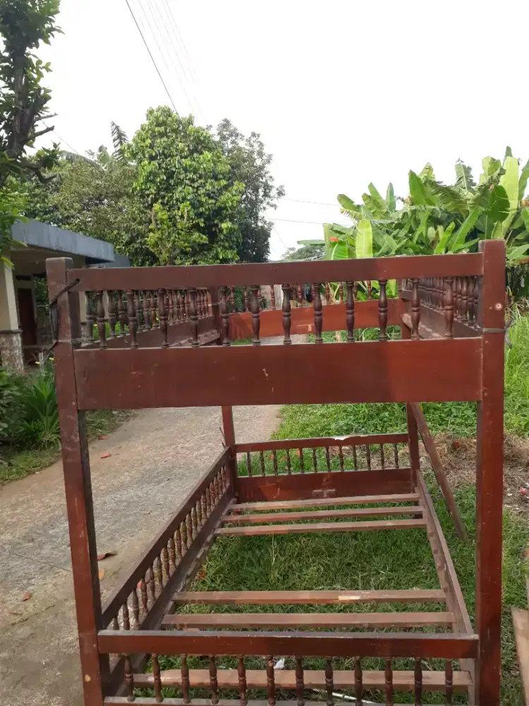 Ranjang Kasur Tingkat Kayu Jati