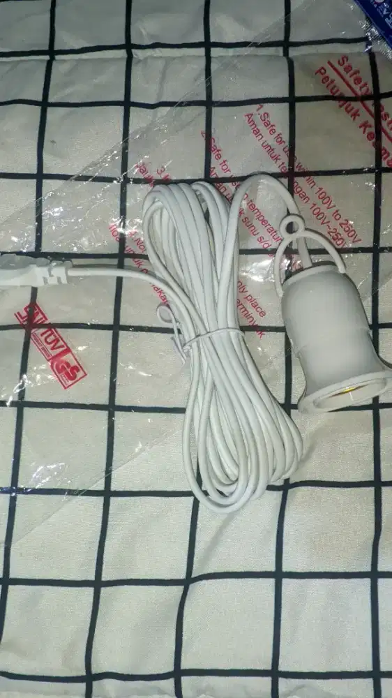 Jual butuh fitting lampu gantung