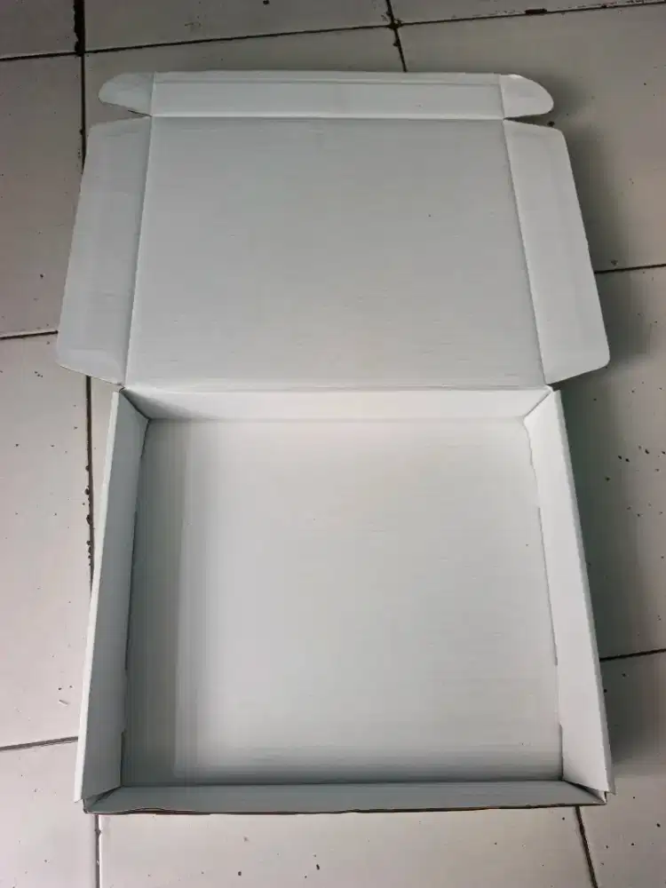 Kotak dus box baru