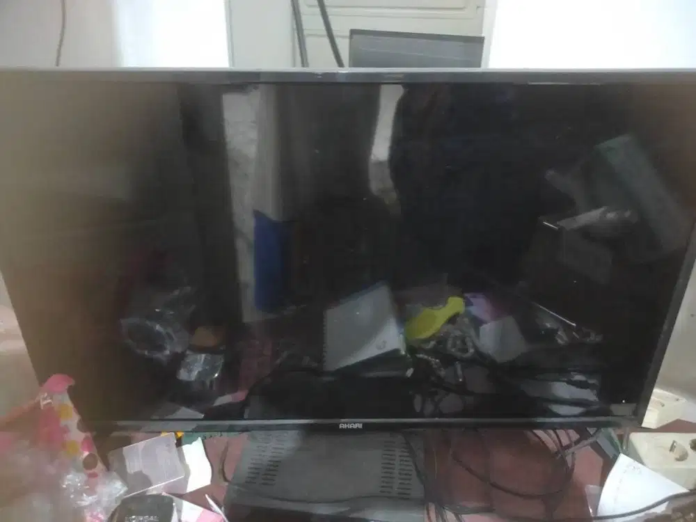 Dijual tv akari 32 in