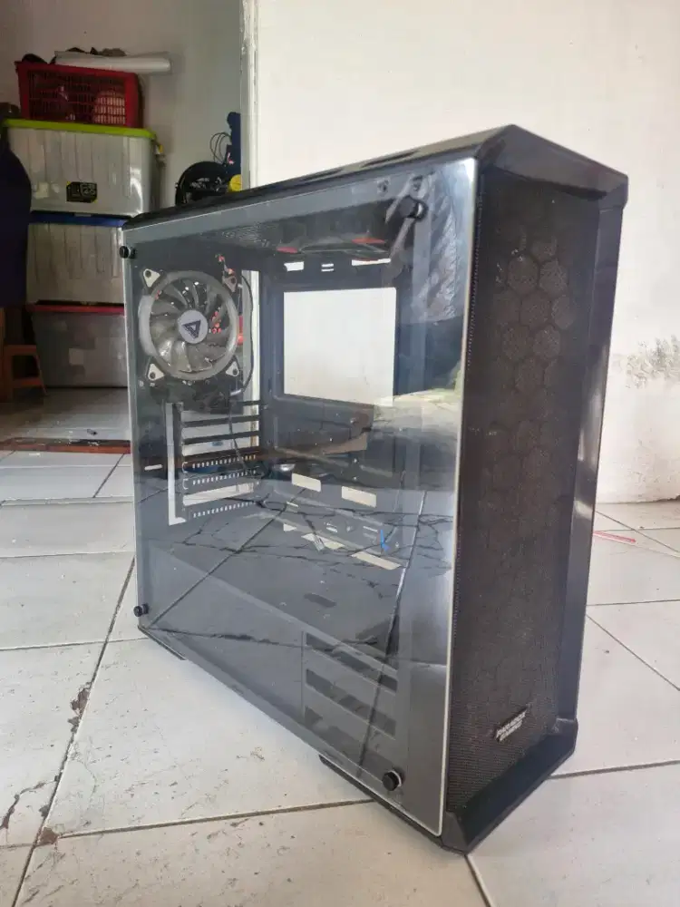 Case PC gaming Paradox Gaming Santanael