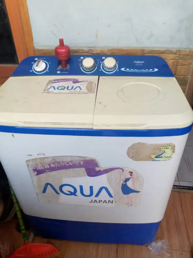 mesin cuci merek aqua