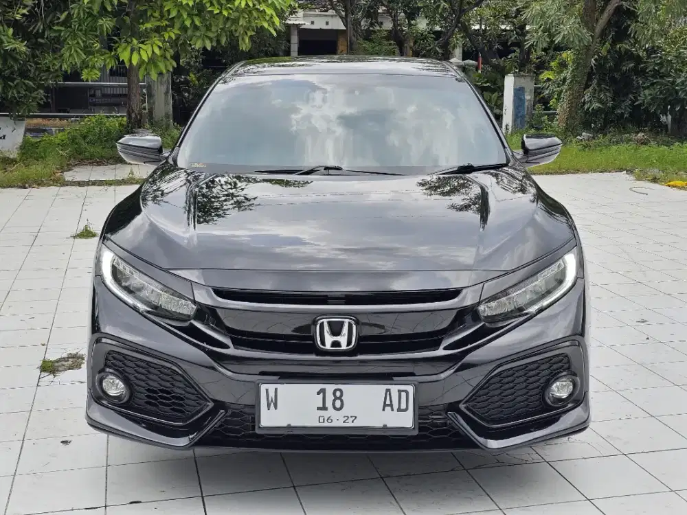 Civic E Hatcback At