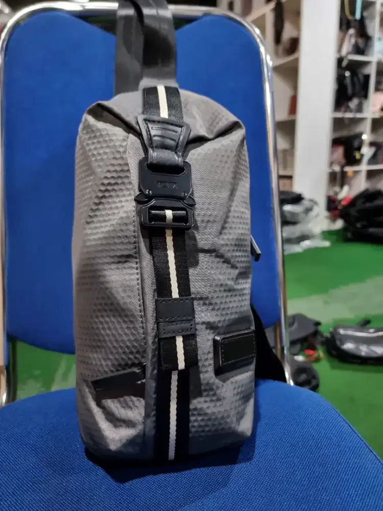 Tas selempang /crosbody TUMI
