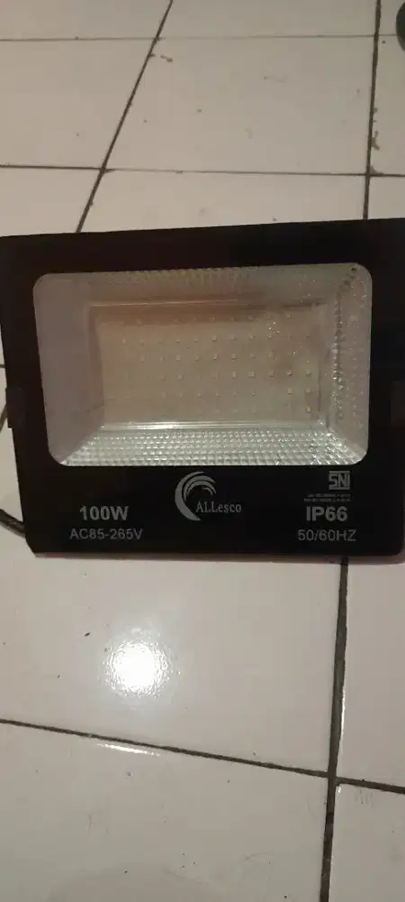 Jual lampu alleesco 100 wat