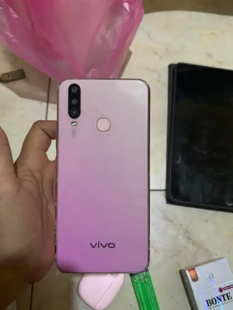 jual hp vivo y17