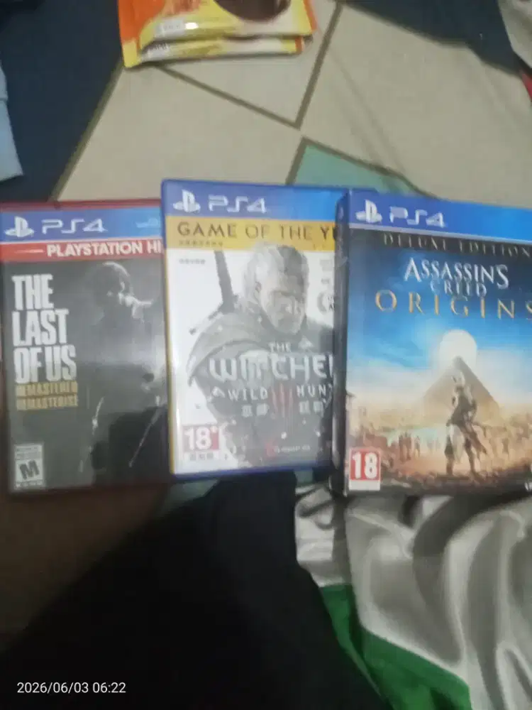 3 disk/kaset PS4