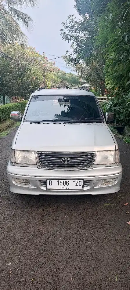 Toyota kijang krista 2.0 AT TH 2000