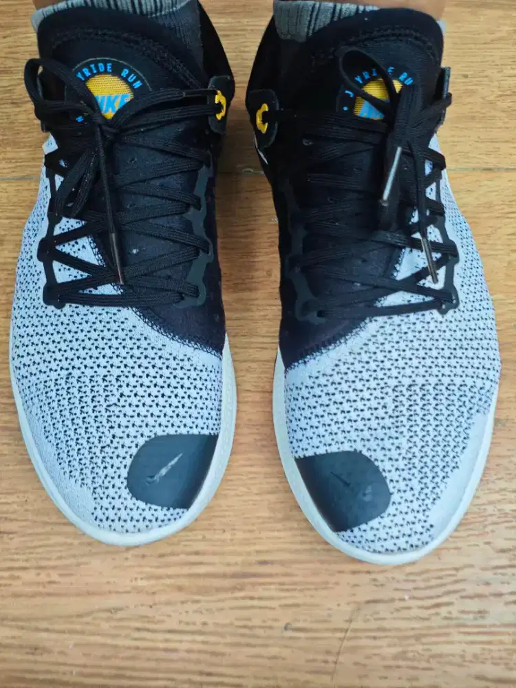 Nike Joyride Sneakers