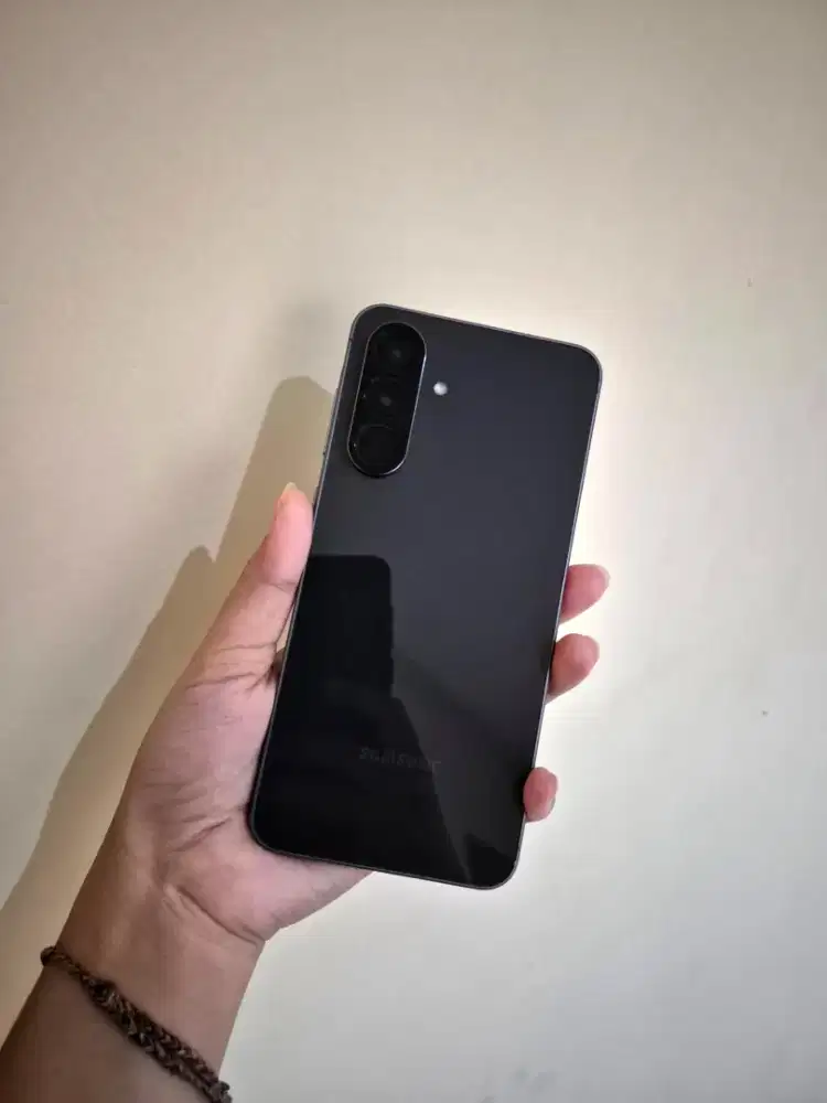 Samsung Galaxy A56 5G BLACK 8/256 Like new