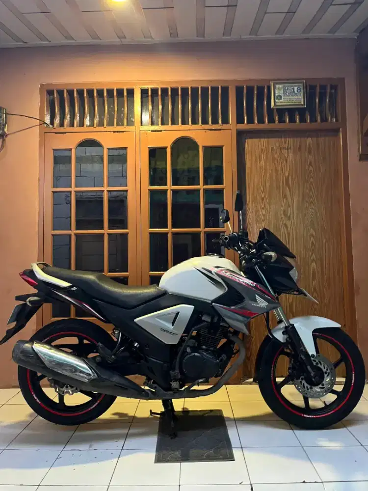 megapro injeksi tahun 2015 pajak hidup masih bagus