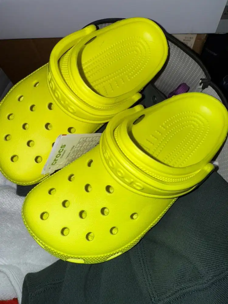 Crocs sendal unisex