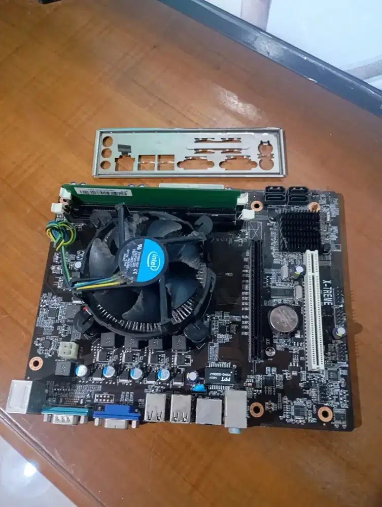 Motherboard+prosesor Core i3