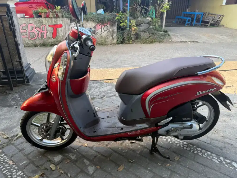 Scoopy THN 2016 plat AB Bantul