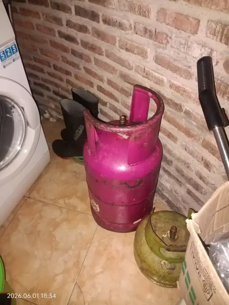 Ga tabung 12kg  pink dengan isi