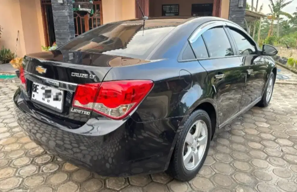 Cruze 1.8 LT AT